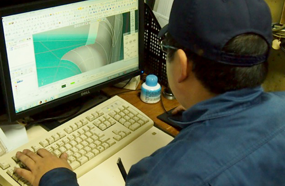 コンピュータ上でシュミレーション